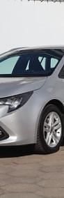 Używany Toyota Corolla 122 KM (89 kW) 2020 Srebrny Kombi