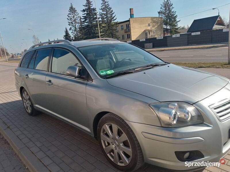 Srebrny Używany 2008 Toyota Avensis Kombi | 17 500 zł (Dość drogi) - Obraz 1/2