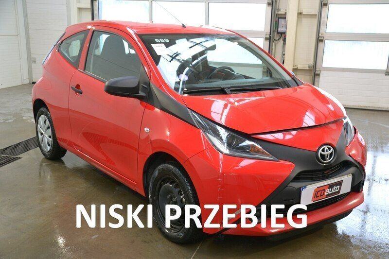 Czerwony Używany 2016 Toyota Aygo Hatchback | 12 500 zł - Obraz 1/4