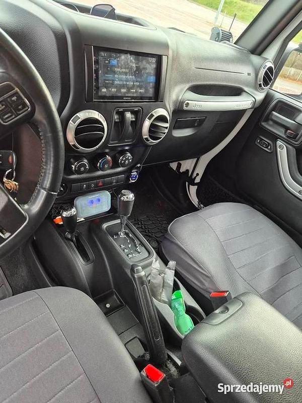 Używany Jeep Wrangler Rubicon 2014 Biały SUV