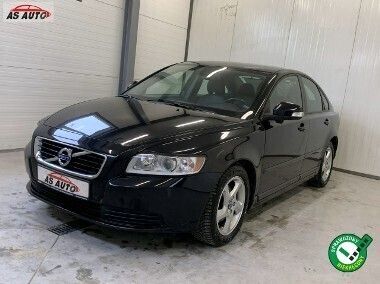 Czarny Używany 2011 Volvo S40 Momentum Sedan/Limuzyna | 28 850 zł - Obraz 1/4