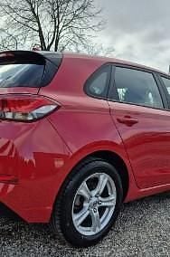 Używany Hyundai i30 110 KM (80 kW) 2020 Czerwony Hatchback