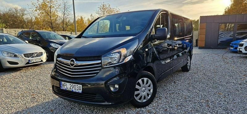Czarny Używany 2017 Opel Vivaro Van | 71 900 zł (Uczciwa cena) - Obraz 1/4