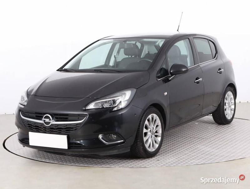 Używany Opel Corsa 2015 Czarny Hatchback
