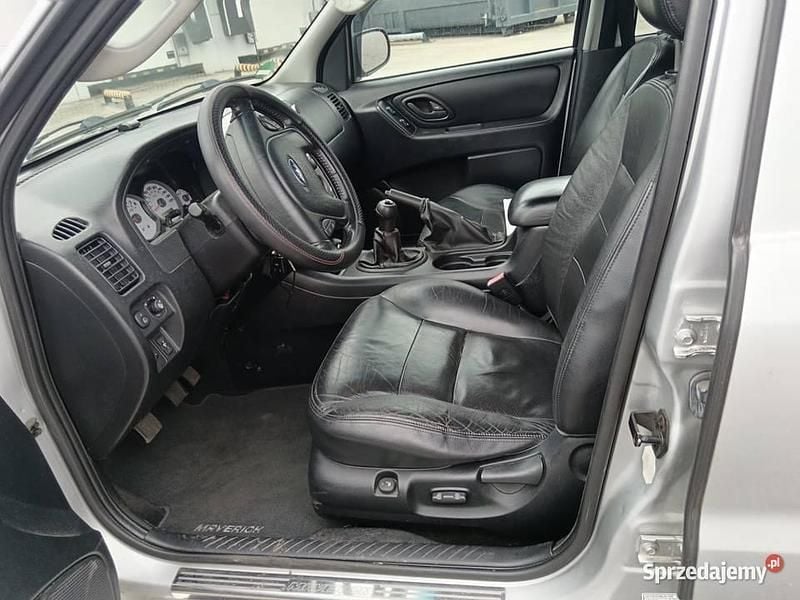 Używany Ford Maverick 2006 Srebrny SUV
