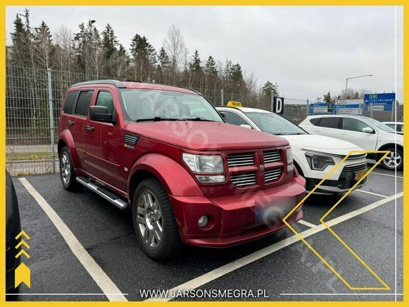 Czerwony Używany 2008 Dodge Nitro SUV | 153 510 zł - Obraz 1/4
