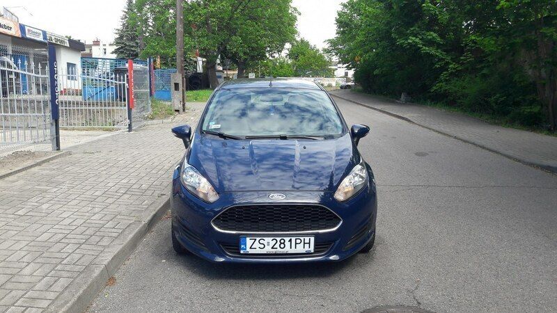 Używany Ford Fiesta 75 KM (55 kW) 2016 Granatowy Hatchback
