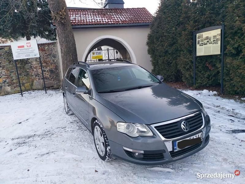 Szary Używany 2008 VW Passat Kombi | 8900 zł (Dobra cena) - Obraz 1/4