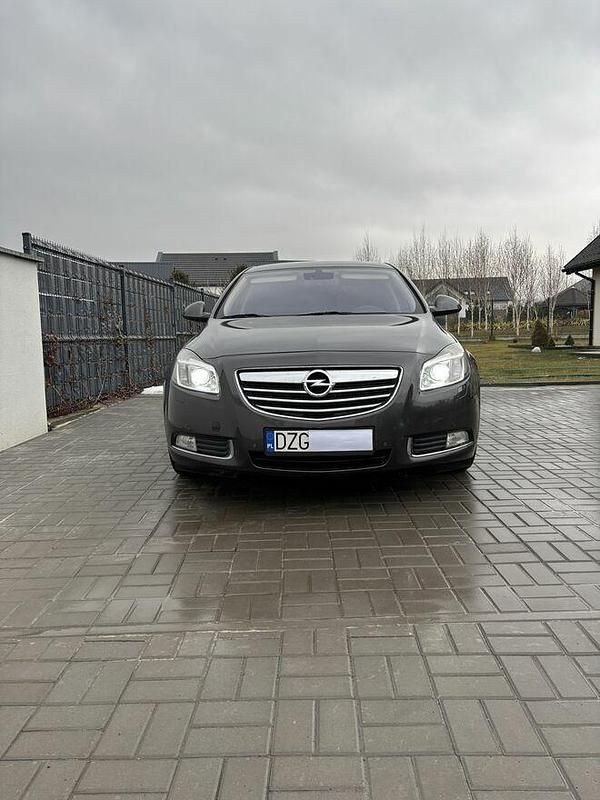 Używany Opel Insignia 2009 Inny kolor Sedan/Limuzyna