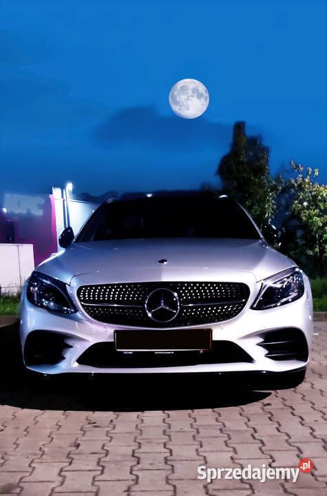 Srebrny Używany 2020 Mercedes C220 AMG line Kombi | 155 000 zł - Obraz 1/4