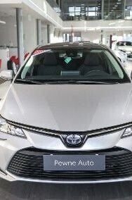 Używany Toyota Corolla Comfort 122 KM (89 kW) 2022 Srebrny Sedan/Limuzyna