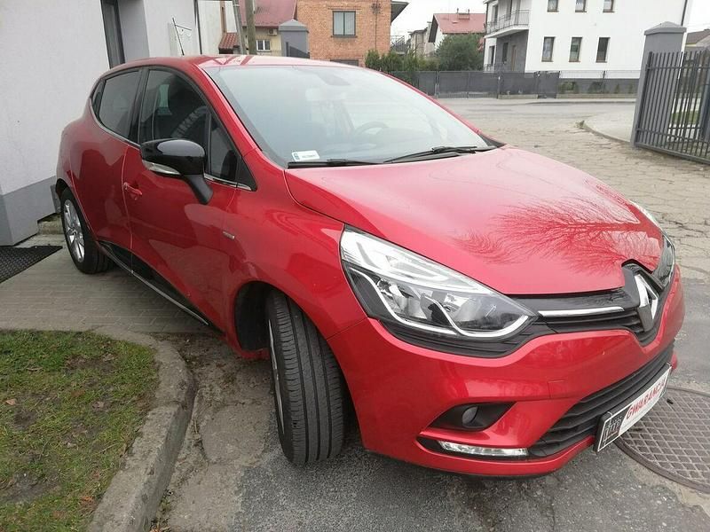Używany Renault Clio IV 90 KM (66 kW) 2019 Czerwony Hatchback