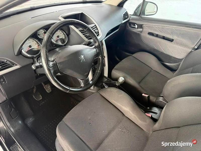 Używany Peugeot 207 2009 Czarny Kombi