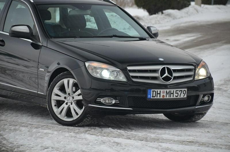 Używany Mercedes C180 Avantgarde 156 KM (114 kW) 2008 Czarny Kombi