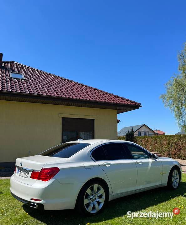 Biały Używany 2011 BMW 740 Sedan/Limuzyna | 67 000 zł - Obraz 1/4