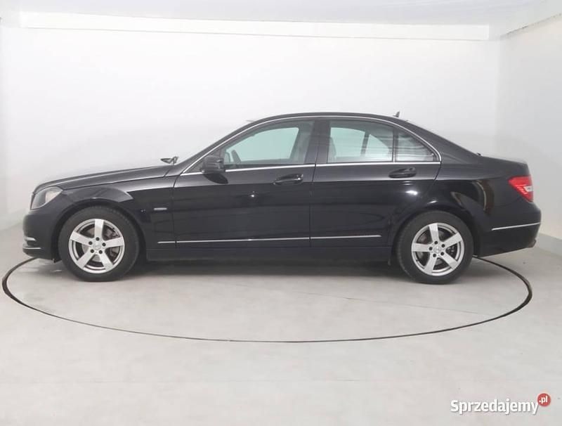 Używany Mercedes C200 2011 Czarny Sedan/Limuzyna