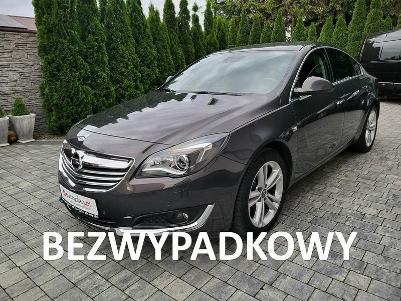 Szary (metalik, perła) Używany 2014 Opel Insignia Sedan/Limuzyna | 42 500 zł (Uczciwa cena) - Obraz 1/4