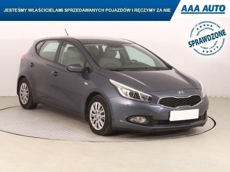 Błękitny Używany 2012 Kia Ceed | 27 999 zł (Uczciwa cena) - Obraz 1/4