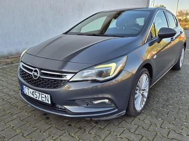 Szary Używany 2016 Opel Astra Hatchback | 32 900 zł (Uczciwa cena) - Obraz 1/4