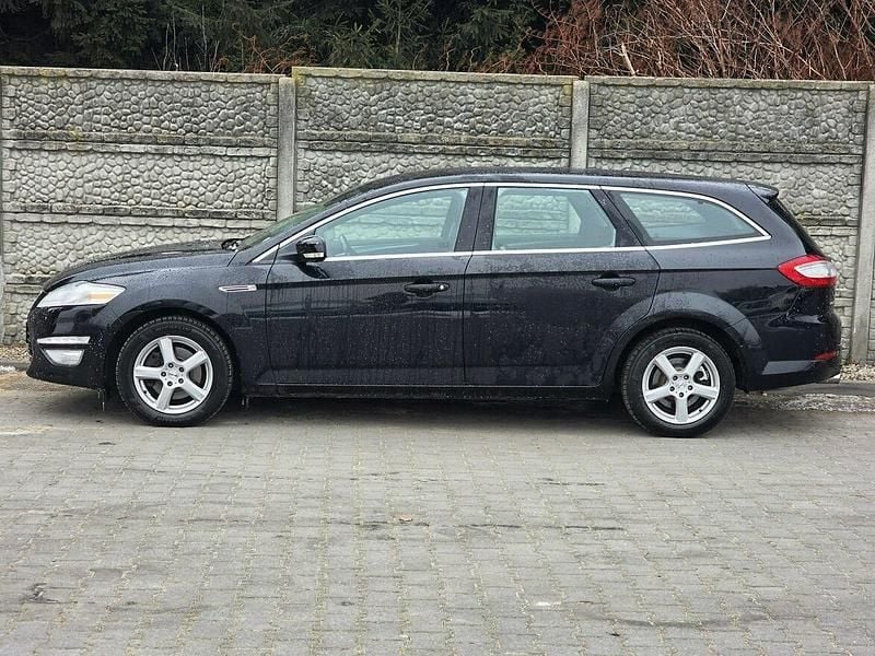Używany Ford Mondeo 203 KM (149 kW) 2013 Czarny (metalik) Kombi
