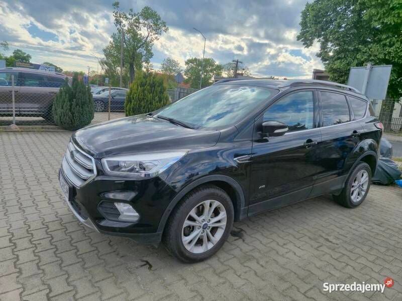 Używany Ford Kuga 2018 Czarny SUV