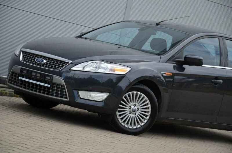 Używany Ford Mondeo Limited 145 KM (106 kW) 2010 Inny Hatchback