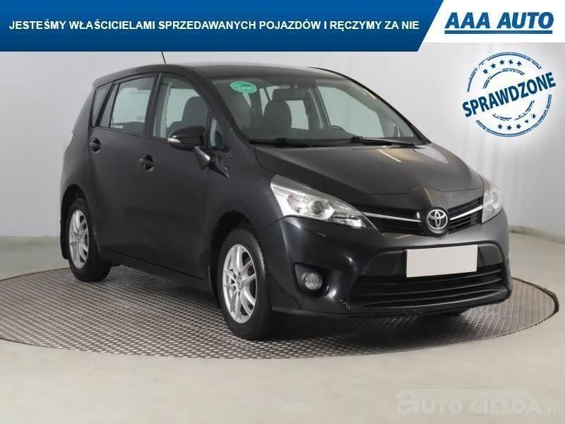 Czarny Używany 2014 Toyota Verso Minivan | 40 999 zł (Uczciwa cena) - Obraz 1/4