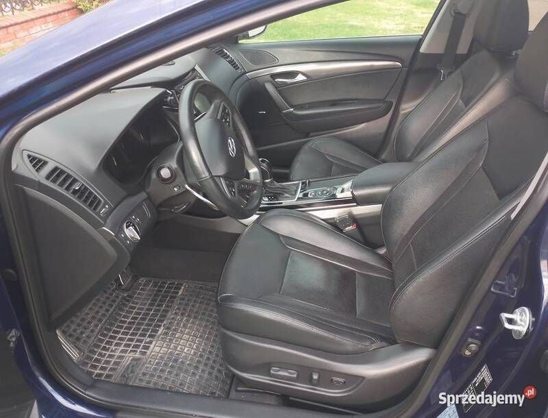 Używany Hyundai i40 Premium 2012 Granatowy Sedan/Limuzyna