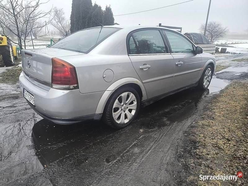 Używany Opel Vectra 2003 Srebrny Sedan/Limuzyna