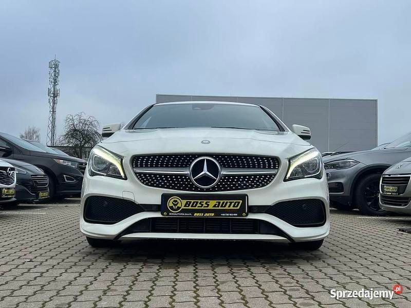 Biały Używany 2016 Mercedes CLA180 Sedan/Limuzyna | 75 000 zł - Obraz 1/4