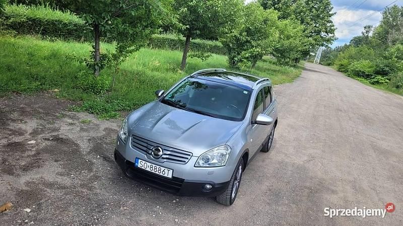 Srebrny Używany 2009 Nissan Qashqai +2 SUV | 24 900 zł (Uczciwa cena) - Obraz 1/4