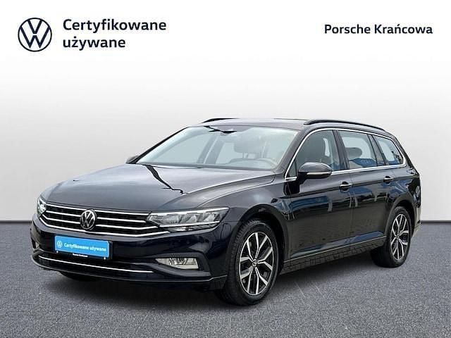 Używany 2023 VW Passat Kombi | 92 900 zł (Dość drogi) - Obraz 1/4
