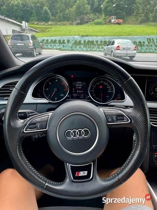 Czarny Używany 2010 Audi A5 S-Line Coupe | 45 000 zł (Uczciwa cena) - Obraz 1/4