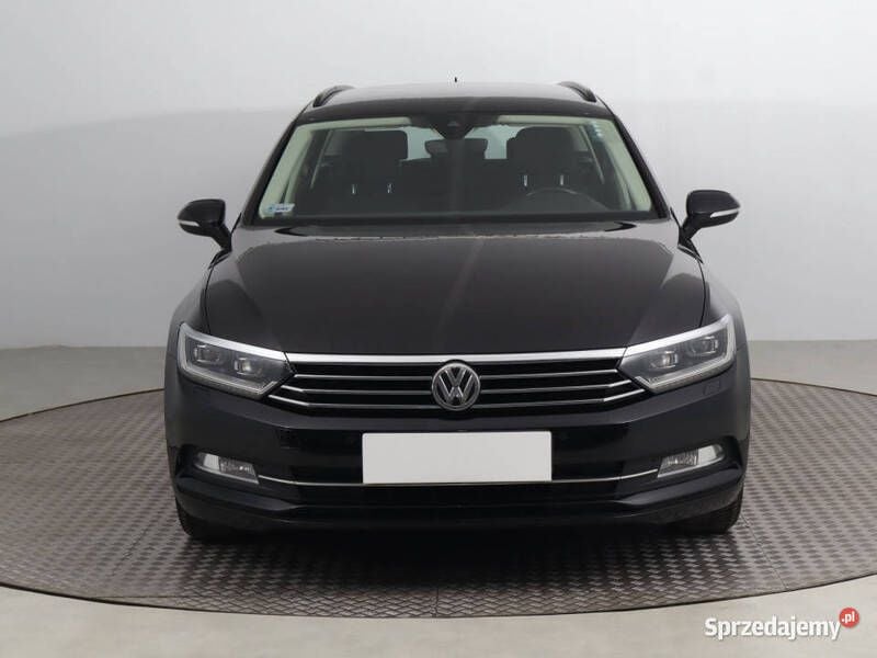 Czarny Używany 2016 VW Passat Kombi | 49 999 zł (Uczciwa cena) - Obraz 1/4