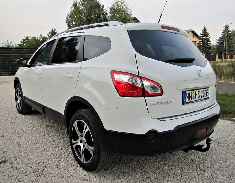 Używany Nissan Qashqai +2 140 KM (102 kW) 2010 Biały SUV