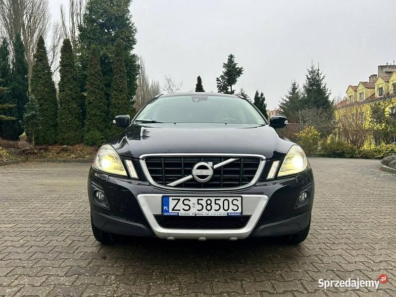 Granatowy Używany 2010 Volvo XC60 SUV | 39 000 zł (Super Cena) - Obraz 1/4