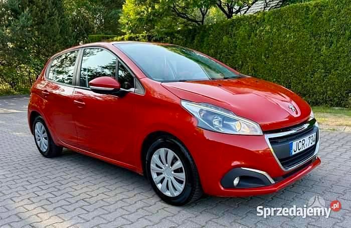 Używany Peugeot 208 2016 Pomarańczowy Hatchback