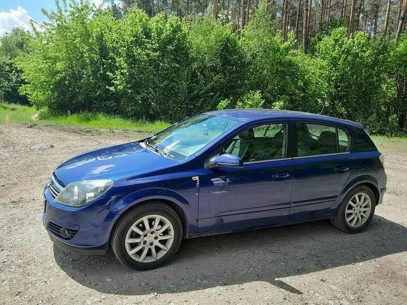Używany Opel Astra 2004 Niebieski Hatchback