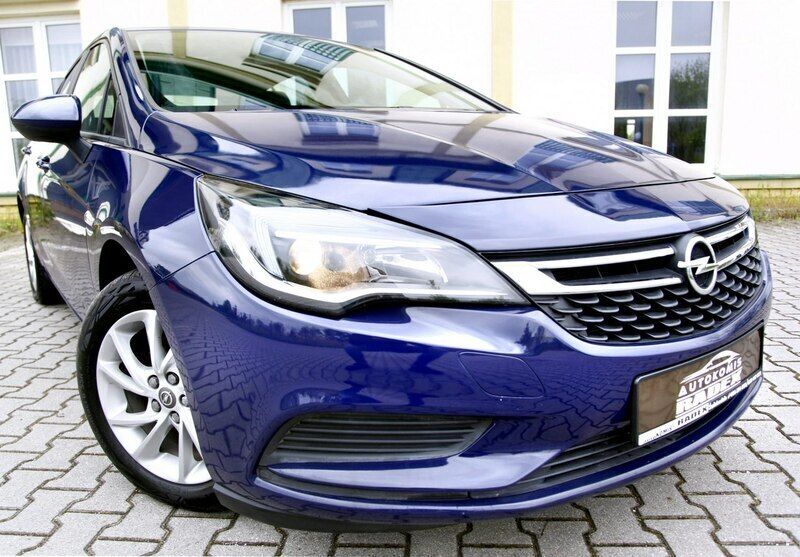 Używany Opel Astra 105 KM (77 kW) 2016 Niebieski Hatchback