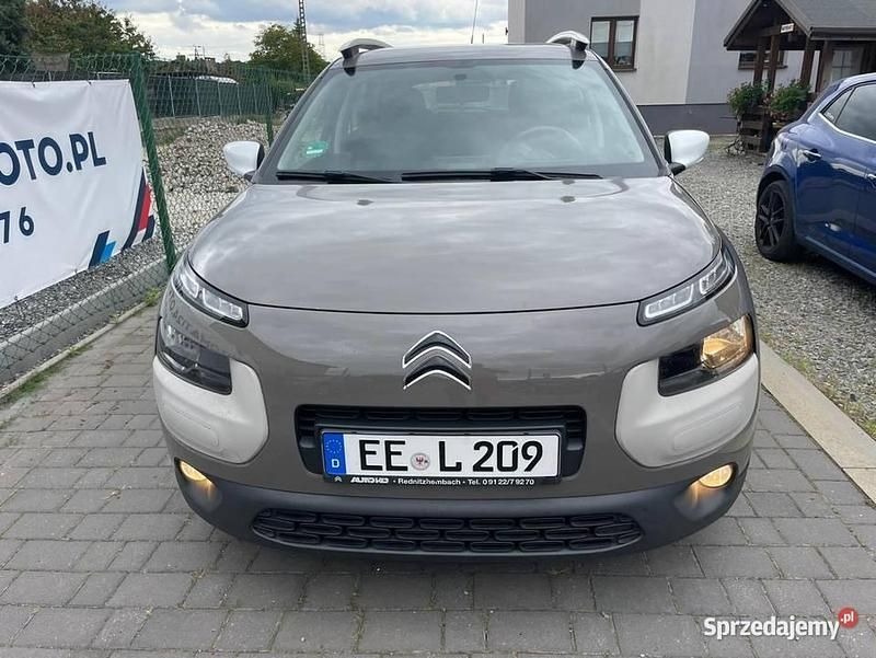 Używany 2016 Citroën C4 Shine SUV | 27 000 zł (Uczciwa cena) - Obraz 1/4