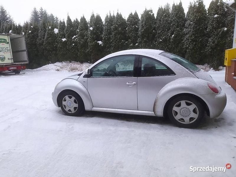 Używany VW New Beetle 1999 Srebrny Hatchback