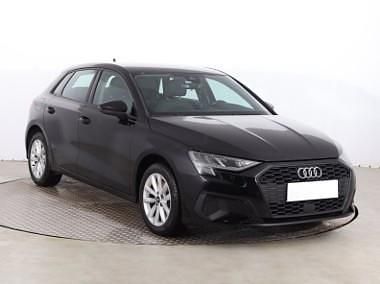 Używany Audi A3 150 KM (110 kW) 2021 Czarny Sedan/Limuzyna