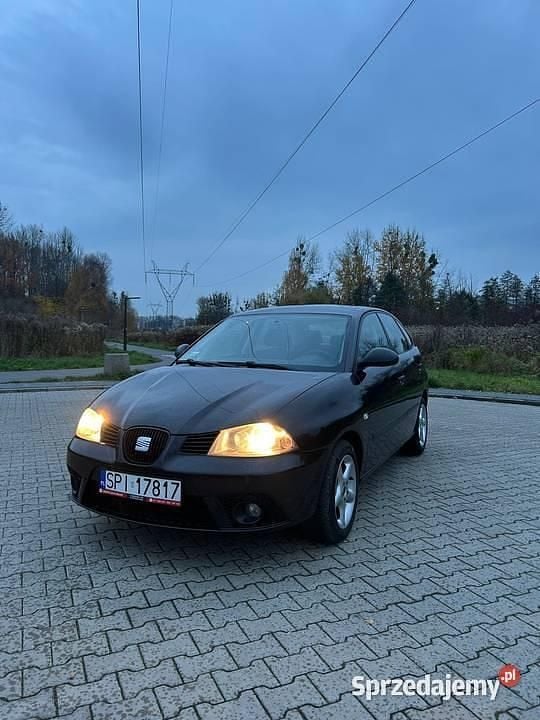 Czarny Używany 2007 Seat Ibiza Hatchback | 8800 zł (Drogi) - Obraz 1/4
