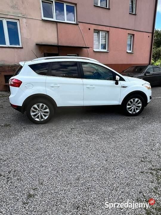 Biały Używany 2011 Ford Kuga SUV | 28 000 zł (Uczciwa cena) - Obraz 1/4