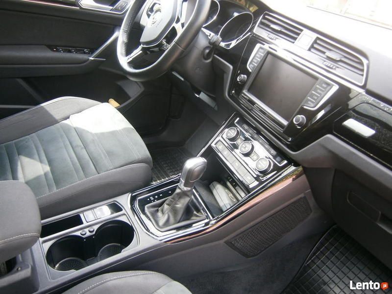 Używany VW Touran 150 KM (110 kW) 2016 Czarny Minivan