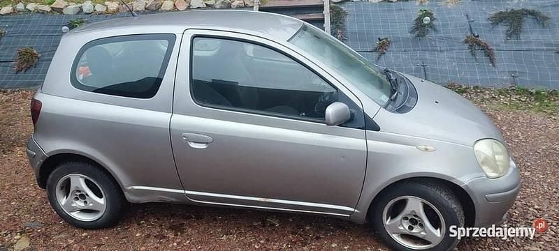 Używany 2003 Toyota Yaris | 1400 zł (Dobra cena) - Obraz 1/4