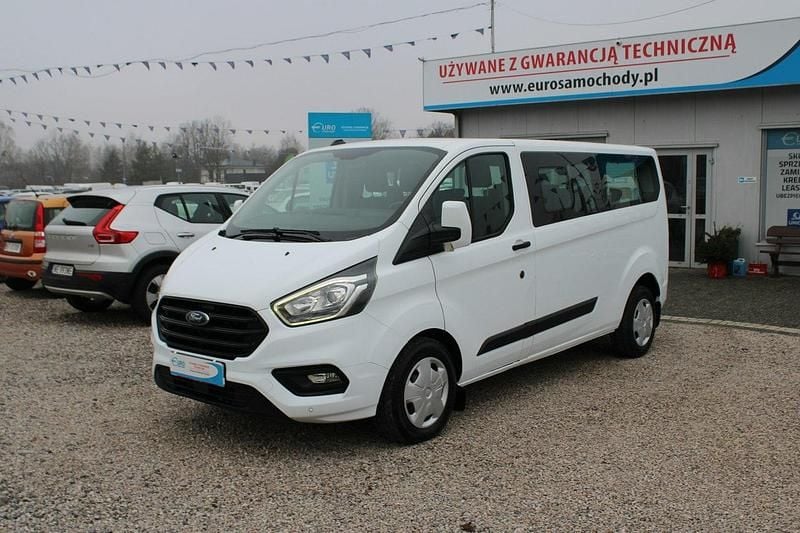 Używany Ford Transit Custom 105 KM (77 kW) 2022 Biały Sedan/Limuzyna