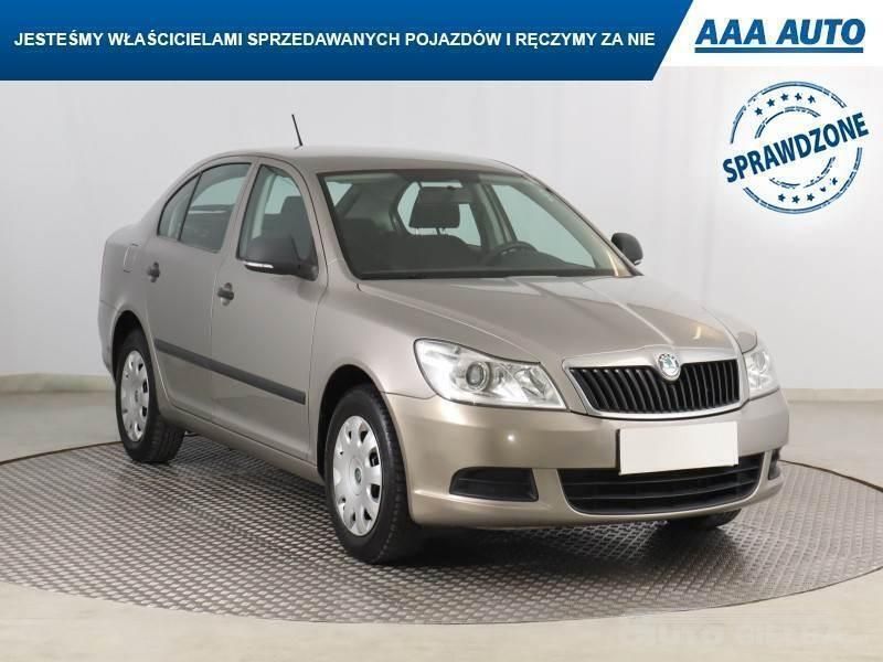 Złoty Używany 2011 Skoda Octavia | 17 499 zł (Dobra cena) - Obraz 1/4