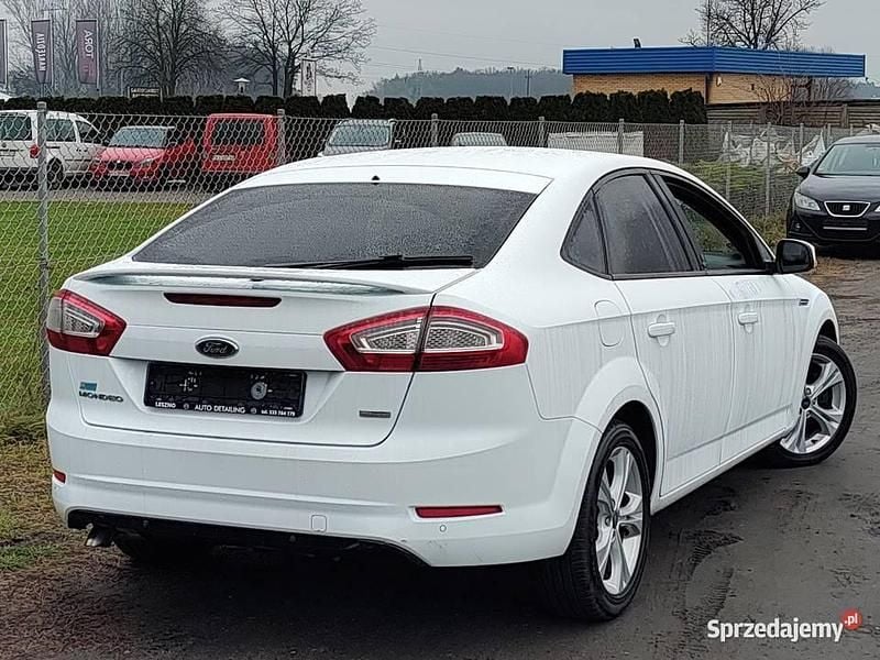 Biały Używany 2012 Ford Mondeo Sedan/Limuzyna | 19 900 zł (Dobra cena) - Obraz 1/4
