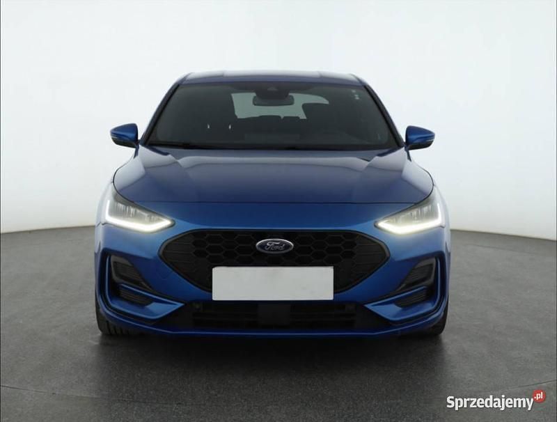 Używany Ford Focus 2023 Niebieski Hatchback